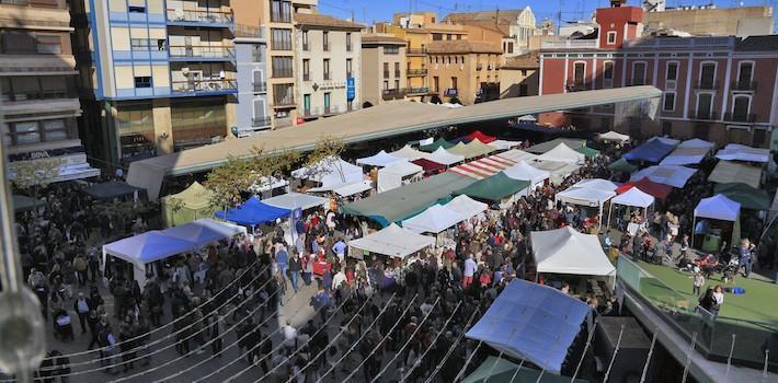 La Fira de Santa Caterina rememora la tradició i anticipa el l’epoca nadalenca amb 246 parades de tot l’Estat 