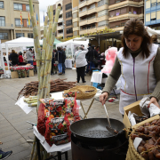 La Fira de Santa Caterina més solidària arriba enguany amb 246 parades de tot l’Estat i un parc d’atraccions