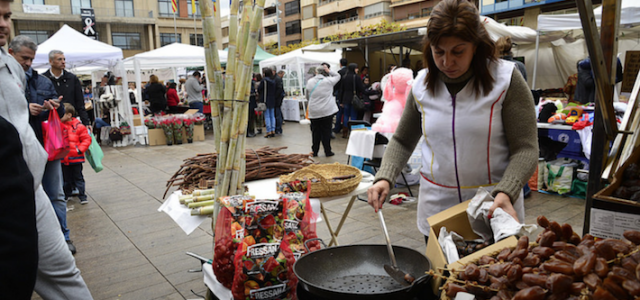 La Fira de Santa Caterina més solidària arriba enguany amb 246 parades de tot l’Estat i un parc d’atraccions