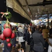 La Fira de Santa Caterina dóna el tret d’eixida a l’època nadalenca amb 239 llocs d’artesania, joguets i torrons