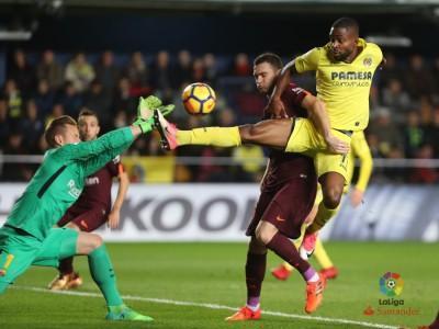 El Barça no va perdonar a un treballador Villarreal (0-2) amb deu jugadors
