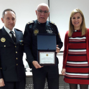 La Policia Local reconeix la tasca de l’inspector Juan Rafael Martí, que es jubila després de 40 anys de servei