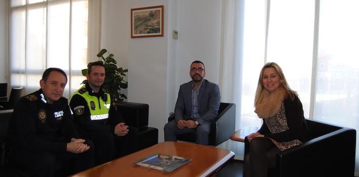 Vila-real reconeix l’oficial de la Policia Local Alfonso Monfort pel premi al Treball de Final del Màster