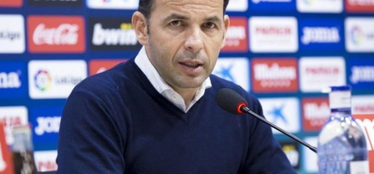 Javi Calleja adverteix que “un Reial Madrid ferit és encara més perillós”