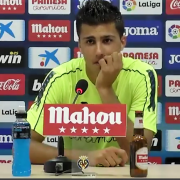 Rodri Hernández diu que el Villarreal “opta de debò” a guanyar l’Europa League”