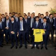 El Villarreal, amb Fernando Roig i Javi Calleja al capdavant, visita la fira Cevisama a València