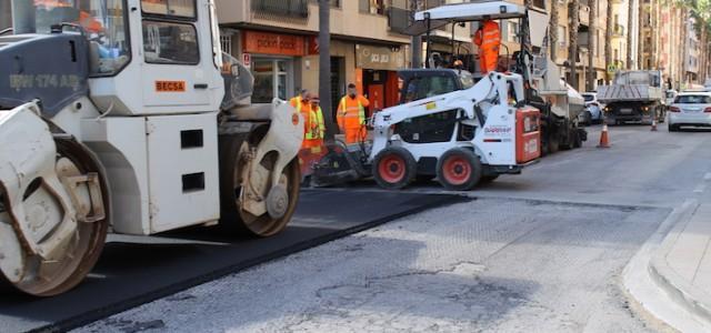 El pla de manteniment de vies urbanes posa a punt els principals encreuaments de l’avinguda Pius XII