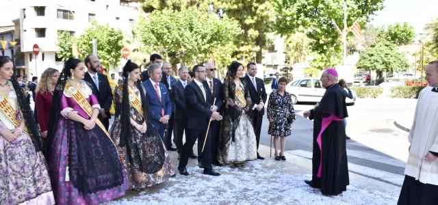 La ciutat celebra el dia del patró amb la santa missa pontifical oficiada pel bisbe de la diòcesi de Sogorb-Castelló