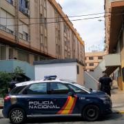 Tres persones detingudes per vendre marihuana a joves d’entre 19 i 26 anys en un passatge del carrer Forcall