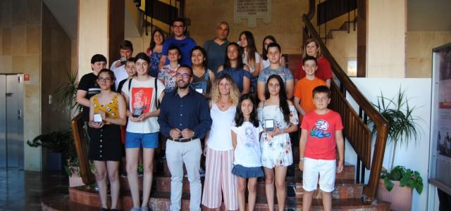 Els membres més veterans del Consell de Xiquets i Xiquetes s’acomiaden amb l’exposició dels resultats del curs