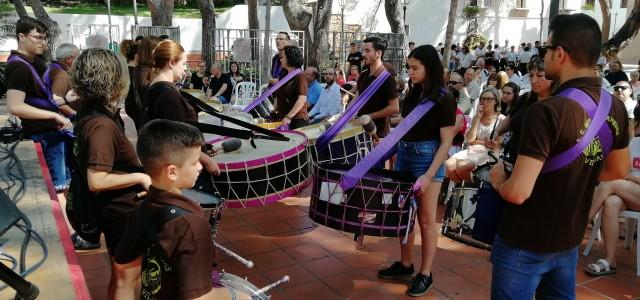 L’Escola de Tradicions tanca el curs amb magnificència amb una actuació musical al paratge del Termet