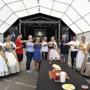 L’entrega de les claus de la festa a Cristina Pesudo inaugura les festes de la Mare de Déu de Gràcia