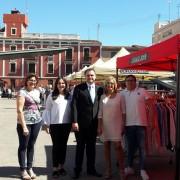 22 expositors de diversos sectors locals prenen la plaça Major en la segona edició del Dia de l’Estoc 