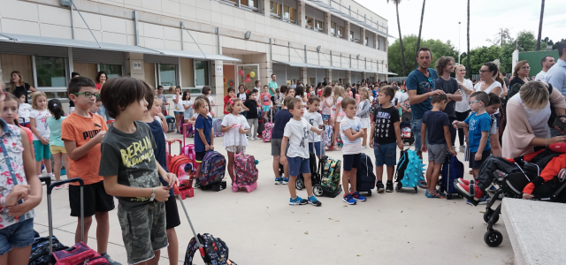 Comencen les classes per a prop de 8.000 escolars d’educació infantil, primària i secundària a la ciutat