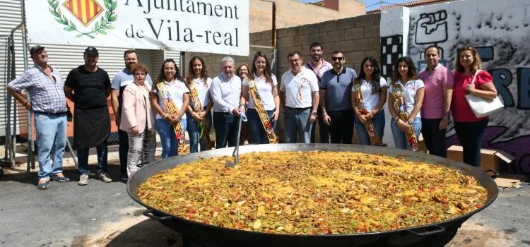 Paella monumental per la festa de la tercera edat al Centre de Congressos, Fires i Trobades