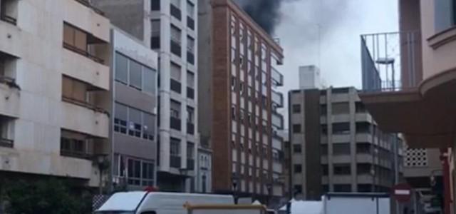 L’Associació Veïnal Contra el trasllat del Mercat al centre alerta del perill afegit davant incendis com el d’aquest matí