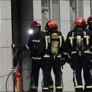 Incendi en una empresa ceràmica de Vila-real per una deflagració en un dipòsit de dissolvents