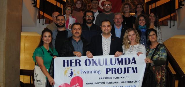 Tretze professors turcs participen en un programa d’intercanvi amb l’IES Broch i Llop