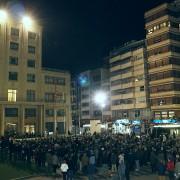 Centenars de vila-realencs prenen els carrers de la ciutat en defensa de la taronja i els llauradors