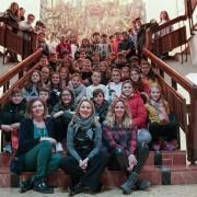 150 escolars dels col·legis Angelina Abad i Escultor Ortells visiten l’Ajuntament 