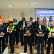 Vila-real homenatja una desena d’oficials i agents de la Policia Local que es jubilen enguany de manera excepcional