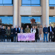 Vila-real guarda un minut de silenci per l’assassinat d’una dona al municipi alacantí de Planes