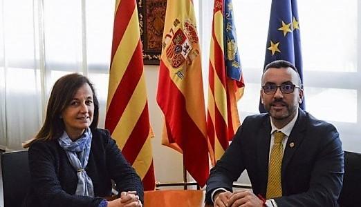 L’alcalde de Vila-real advoca per estrényer la col·laboració amb el Registre de la Propietat