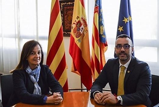 L’alcalde de Vila-real advoca per estrényer la col·laboració amb el Registre de la Propietat