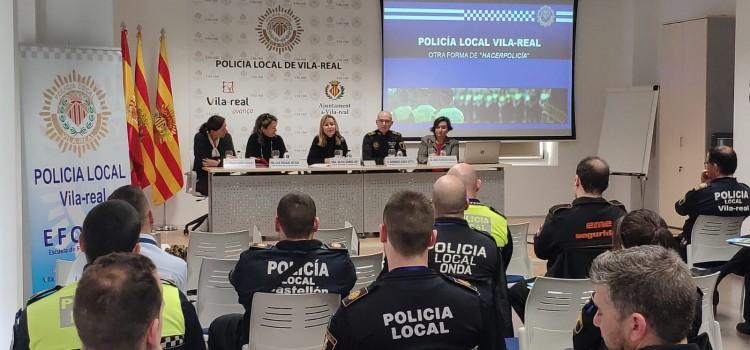  60 alumnes de diferents punts d’Espanya i l’estranger es formen en un curs intensiu de Mediació Policial