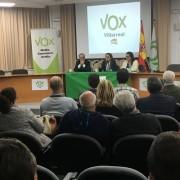 VOX presenta el seu projecte i a la seua coordinadora per a Vila-real davant un centenar de persones a la UNED