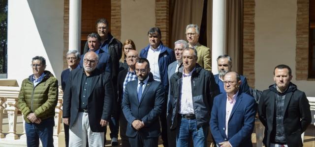 Minut de silenci a Vila-real en rebuig i condemna a l’assassinat masclista d’una dona en Rojales