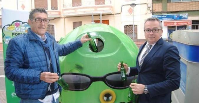 Vila-real y Ecovidrio impulsen el reciclatge de vidre en 137 locals creadors de més del 50% dels residus