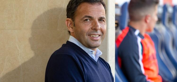 El Villarreal anuncia la renovació del tècnic Javi Calleja per a dues temporades