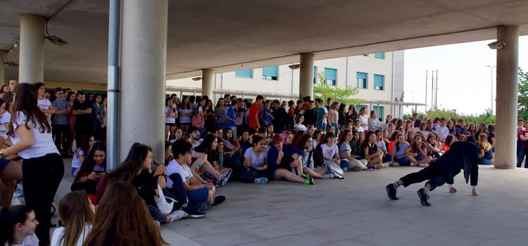 El VIII ‘Vila-real en Dansa’ prén els patis dels instituts Broch i Llop, Miralcamp i Tàrrega per segon any 