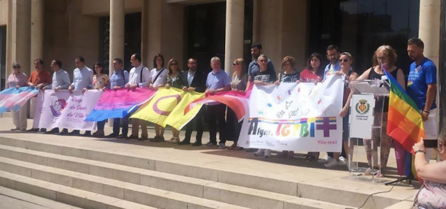 Vila-real commemora el Dia de l’Orgull Gai però sense bandera arcoiris per falta d’unanimitat