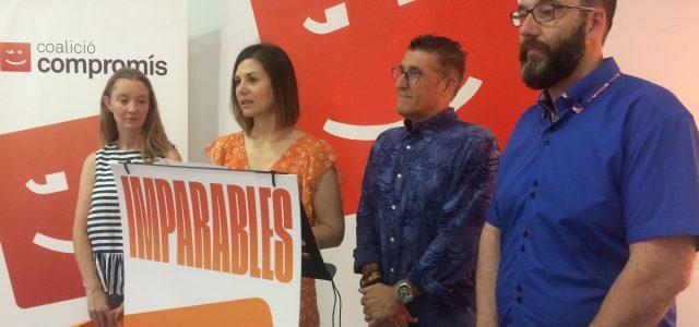 Mari Parra renuncia al acta de regidora a l’Ajuntament i la treballadora social Maria Fajardo pren el seu relleu