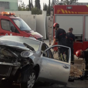 S’incendia un vehicle després d’eixir-se de la via en la carretera d’Onda