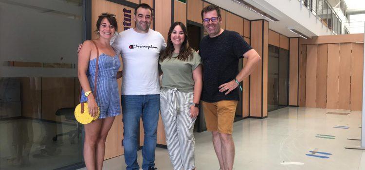 Joventut de Benicarló visita a Anna Vicens per fixar-se en les polítiques juvenils