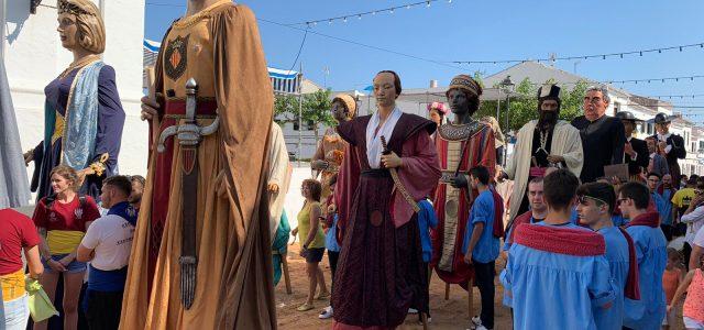 Els gegants de Vila-real escalfen motors a Menorca abans de les festes de la Mare de Déu de Gràcia