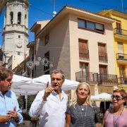 Cantó visita les festes i exigeix a Puig que explique on retallarà i si pujarà els impostos als valencians