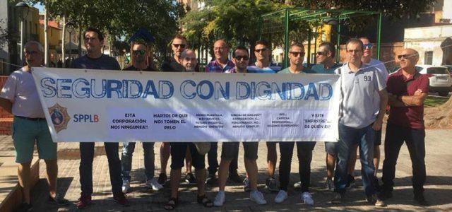 Les protestes de Policia Local marquen el dia de Sant Miquel i Benlloch anuncia nou places en propietat