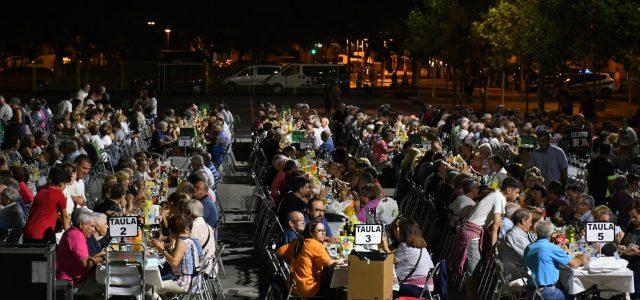 El macrosopar de veïns de les festes podria comptar amb més de 2.000 assistents en el seu canvi d’ubicació