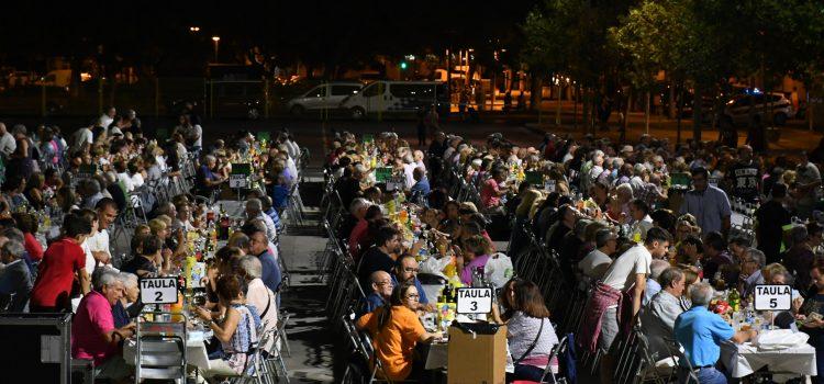 El macrosopar de veïns de les festes podria comptar amb més de 2.000 assistents en el seu canvi d’ubicació