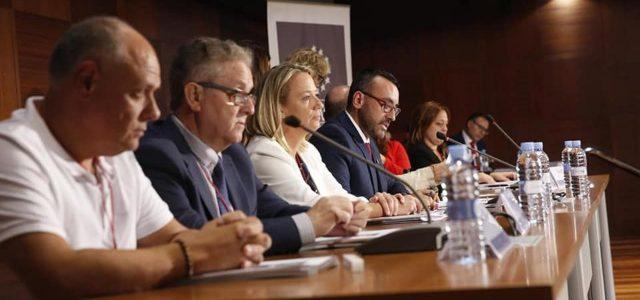 Benlloch presideix la mesa de la 15a Assemblea General de la Federació Valenciana de Municipis i Províncies