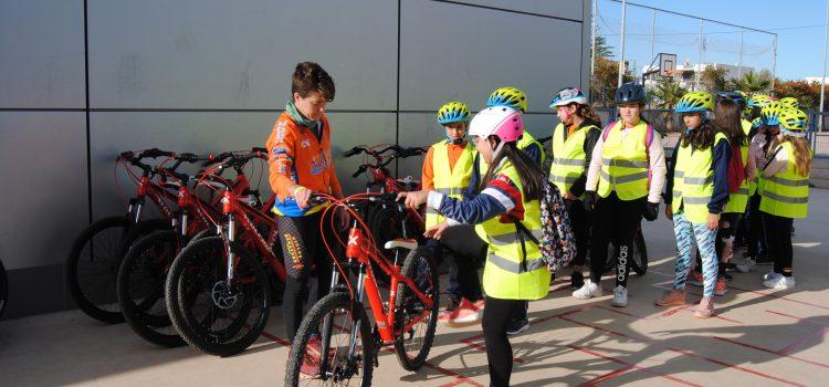L’alumnat del col·legi José Soriano se suma al projecte Aula ciclista