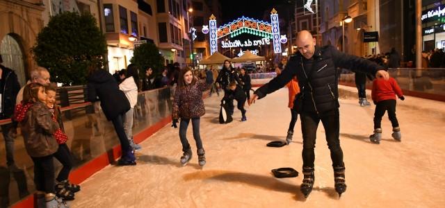 Torna la Fira de Nadal a Vila-real amb pista de gel i carrusel