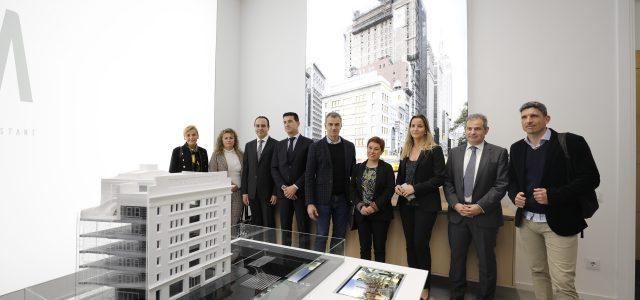 Toni Cantó visita la XXVII Mostra Internacional de Porcelanosa Grup