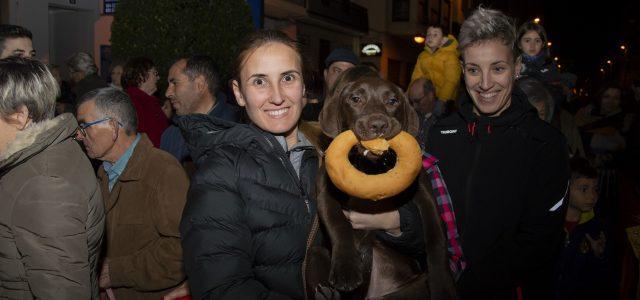 Més de 4.500 rollets repartits en la Matxà de Sant Antoni