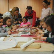 Els més menuts aprenen a cuinar receptes tradicionals del Nadal, amb ingredients saludables i de temporada 