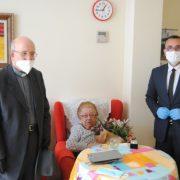 Benlloch visita a les tres persones de major edat de Vila-real